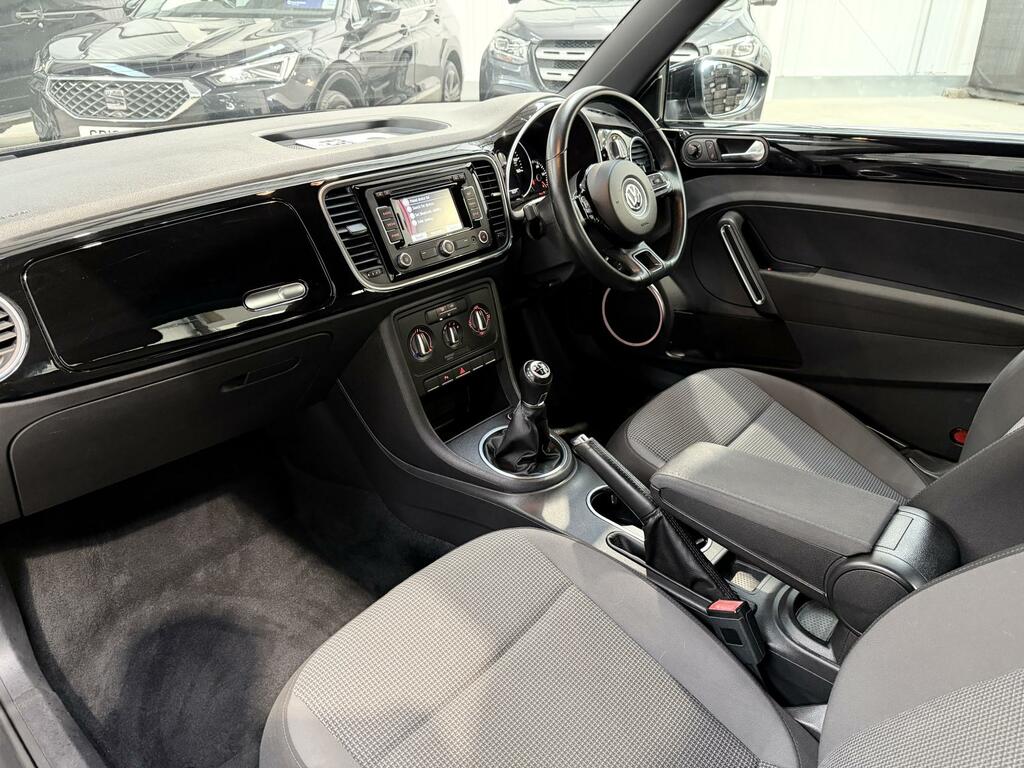 Volkswagen Beetle Hatchback 1.4 Tsi Sport Euro 5 201212 White #25