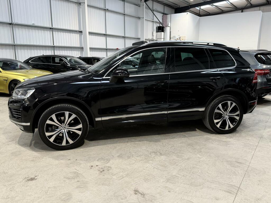 Volkswagen Touareg R-line Black #5