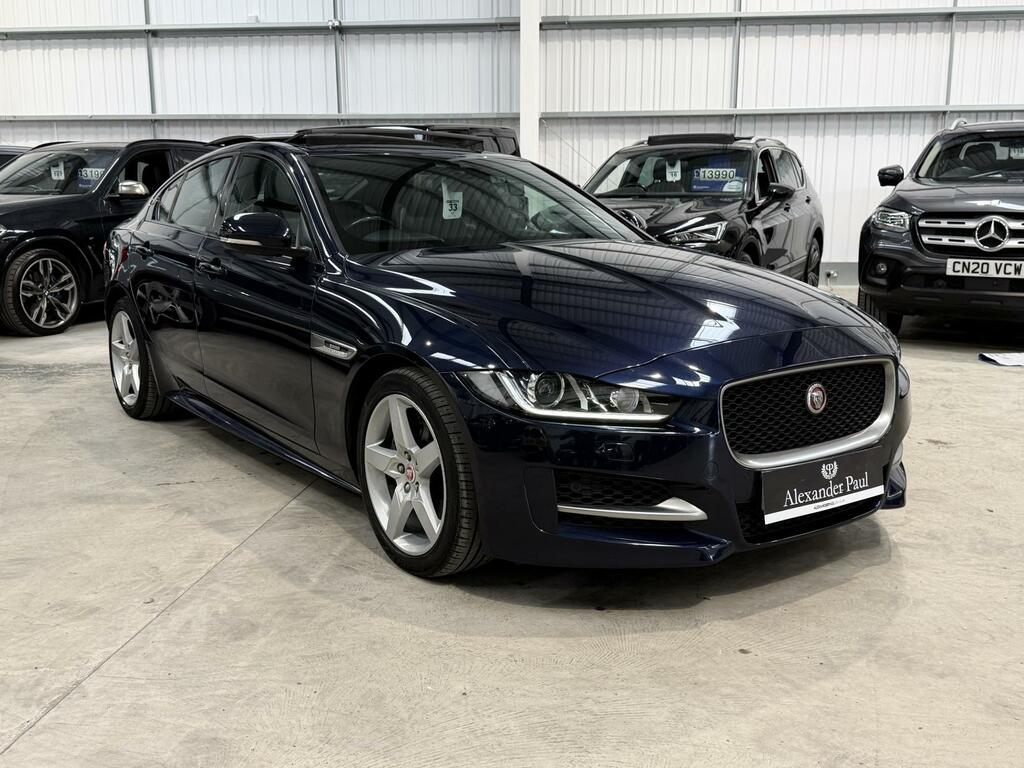 Jaguar XE R-sport Blue