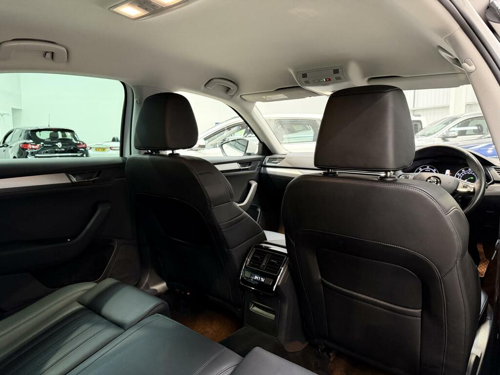 Skoda Superb Se Technology White #29