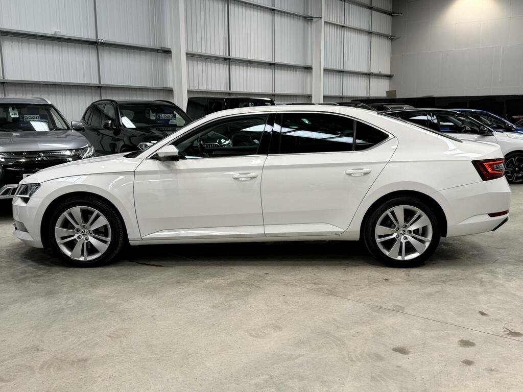 Skoda Superb Se L Executive White #4