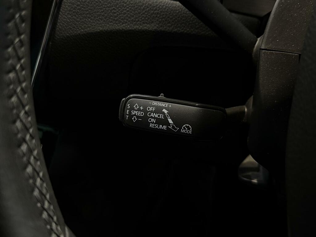 Skoda Superb Se Technology White #17