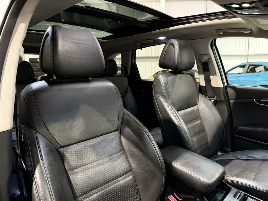 Kia Sorento 2.2 Crdi White #12