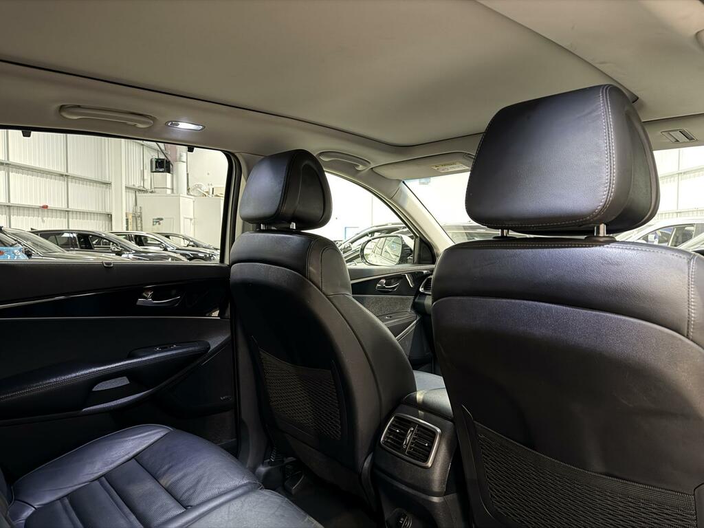 Kia Sorento 2.2 Crdi White #34
