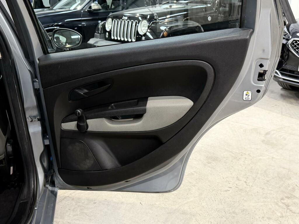 Fiat Grande Punto 1.2 Active Black #22