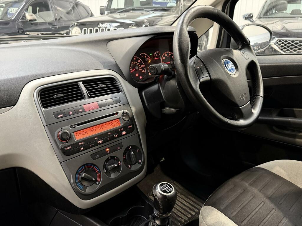 Fiat Grande Punto 1.2 Active Black #32