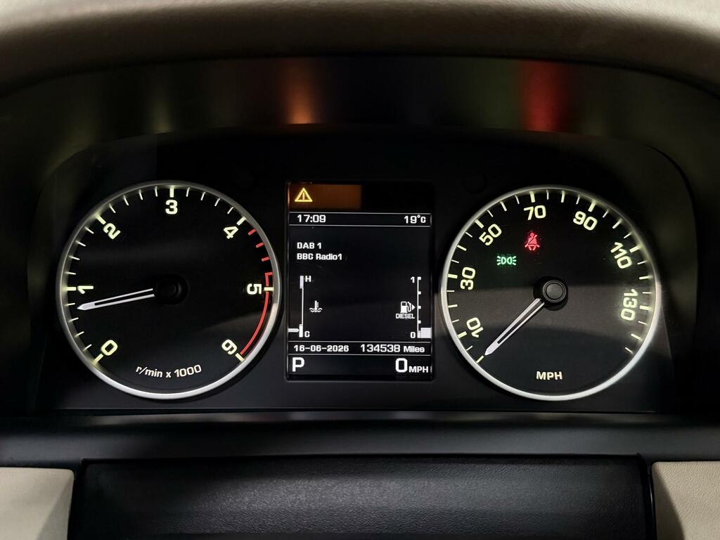 Land Rover Discovery 4 4 3.0 Sdv6 255Bhp Se Tech - Facelift Model Black #17