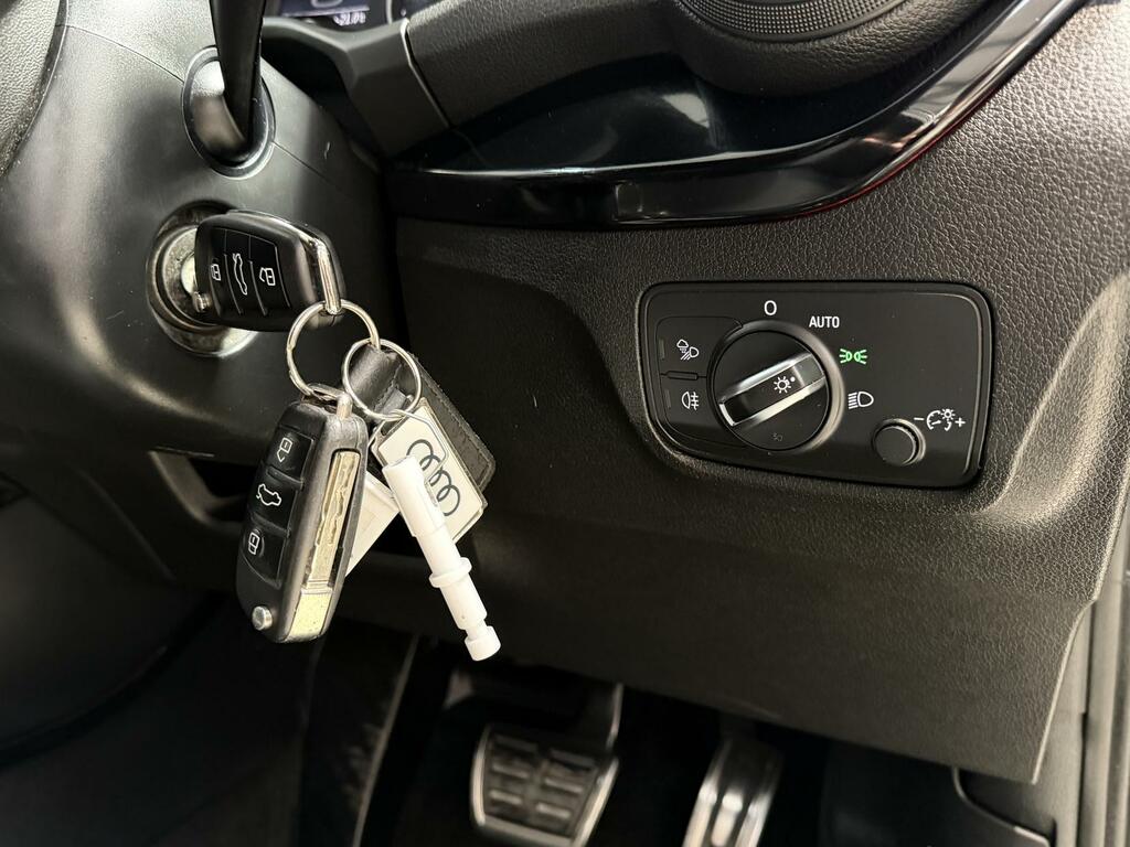 Audi Q2 Sport 30 Tfsi 116 Ps 6-Speed Black #18