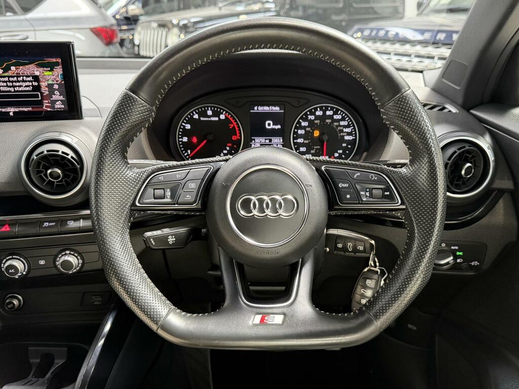 Audi Q2 Sport 30 Tfsi 116 Ps 6-Speed Black #13