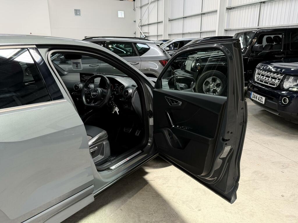 Audi Q2 Sport 30 Tfsi 116 Ps 6-Speed Black #8