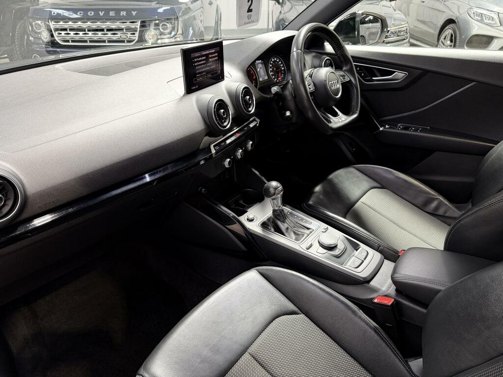 Audi Q2 Sport 30 Tfsi 116 Ps 6-Speed Black #38