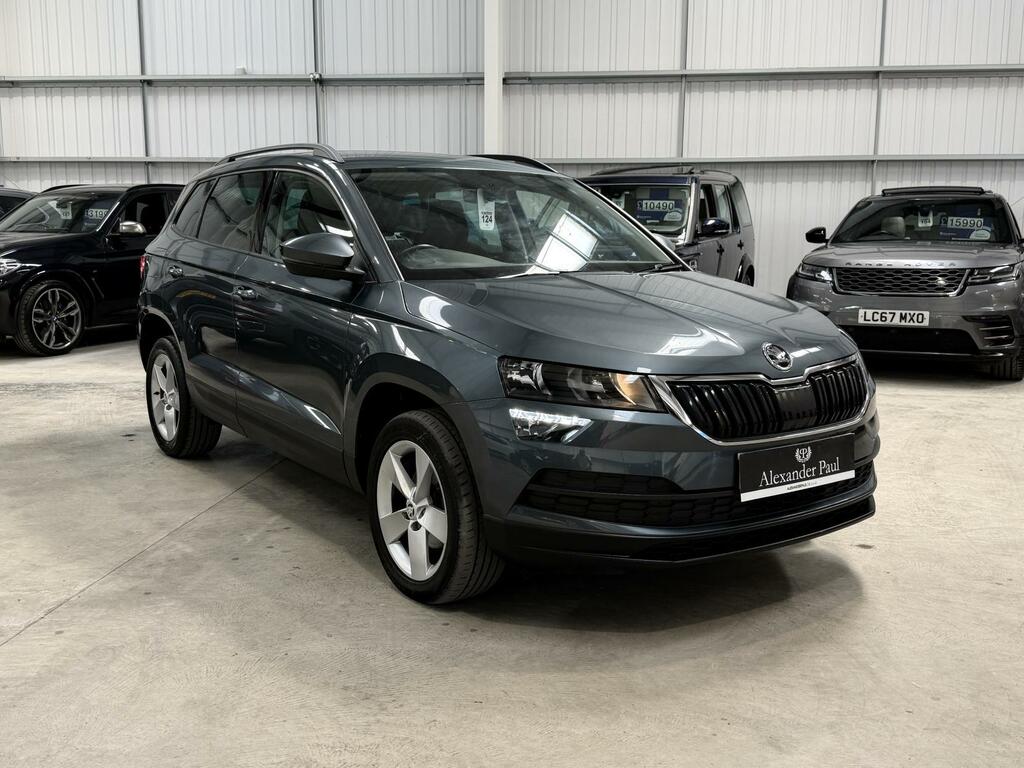 Skoda Karoq Se Grey