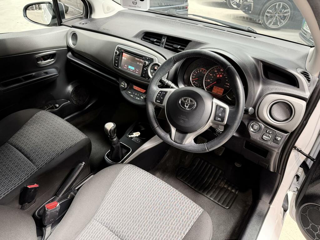 Toyota Yaris Hatchback White #11