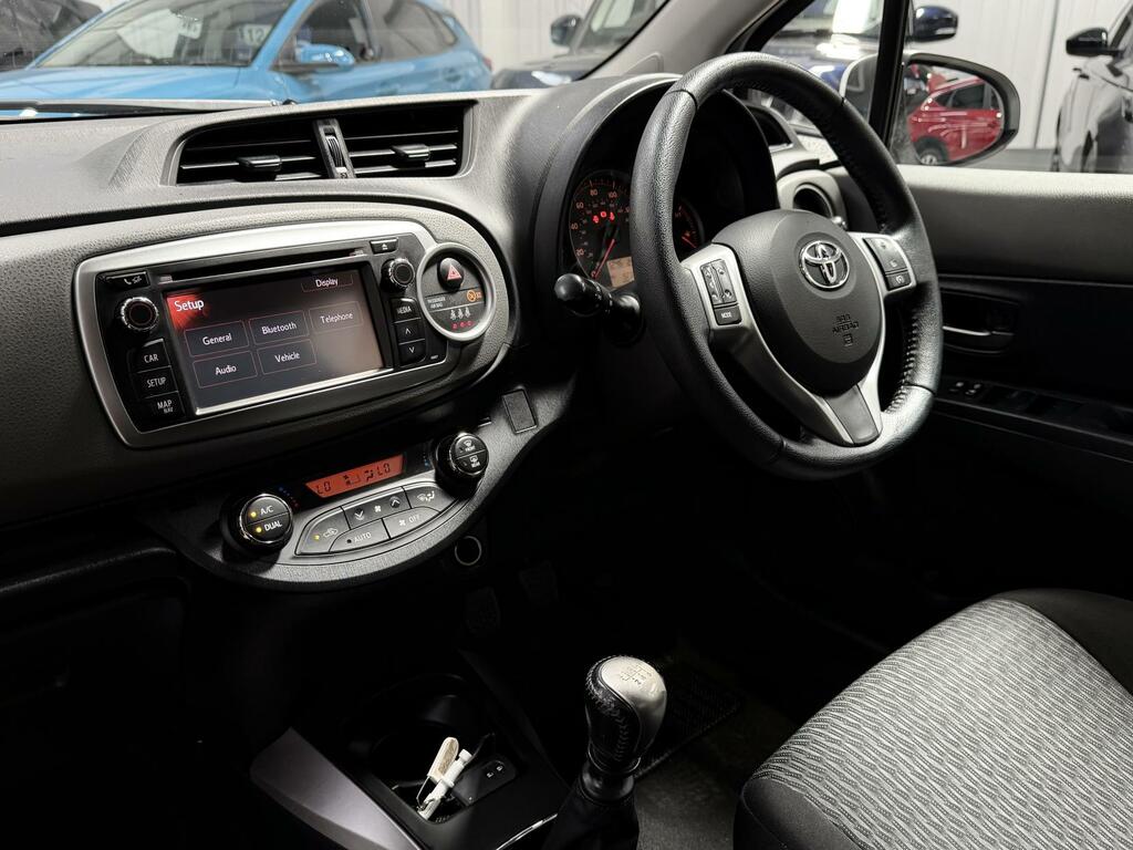 Toyota Yaris Hatchback White #37