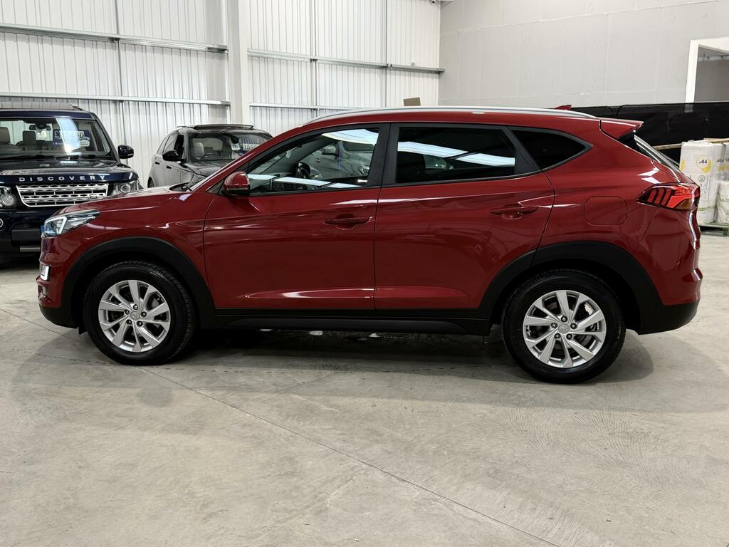 Hyundai Tucson Se Nav Red #4