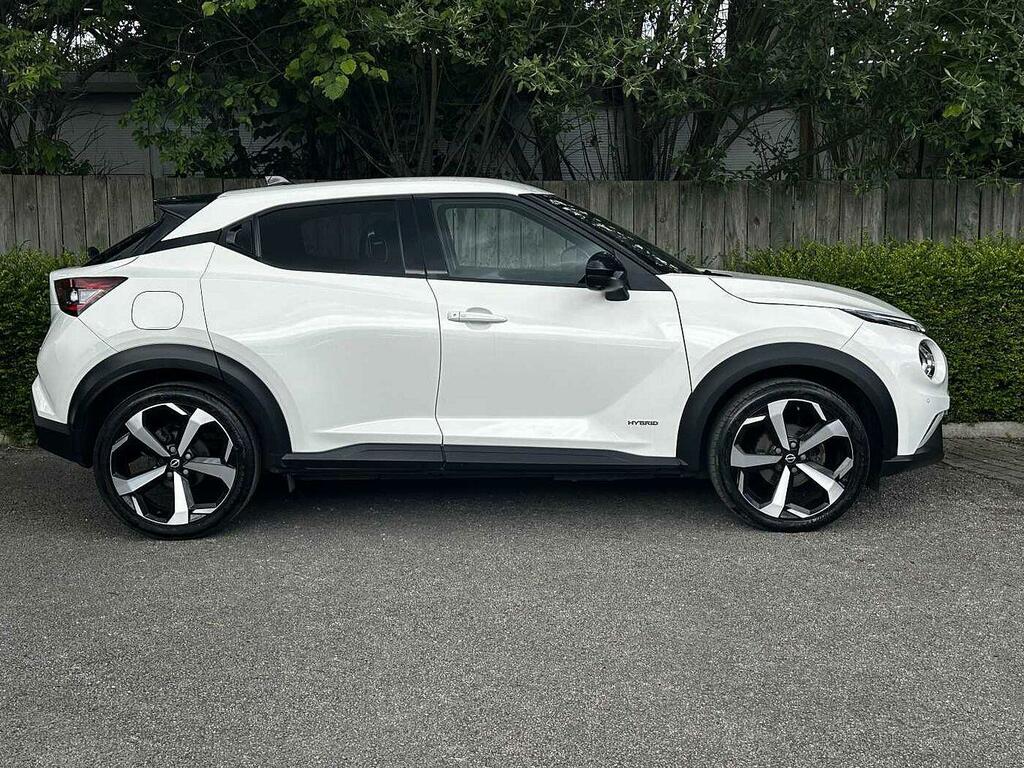 Nissan Juke 1.6 Hybrid Tekna White #3
