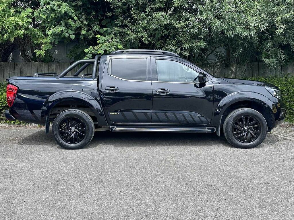 Nissan Navara 2.3 Dci N-guard Pickup Double Cab Manua Black #3