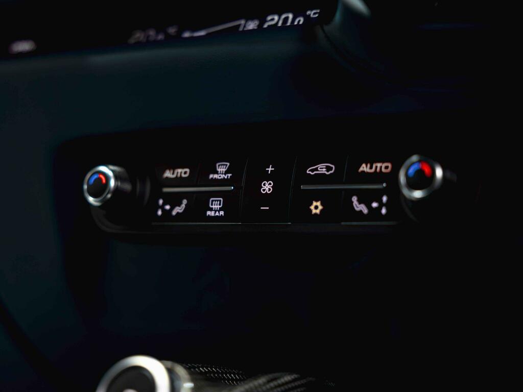 Ferrari 812 Superfast 2dr Auto #24