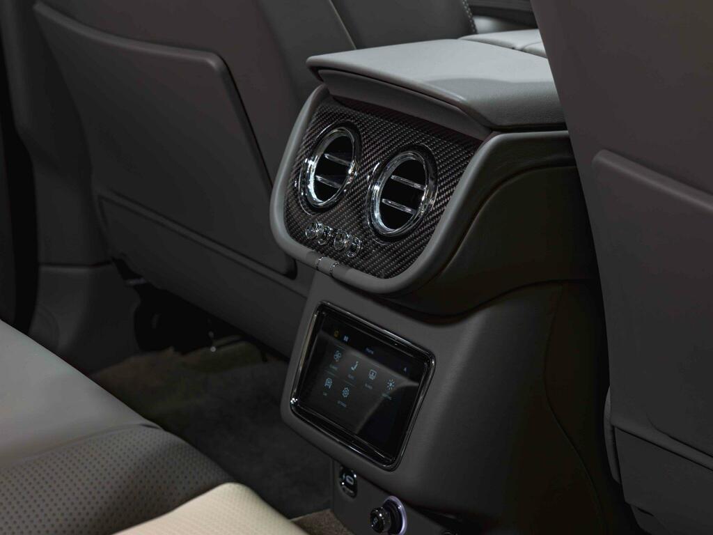 Bentley Bentayga Azure V8  #31