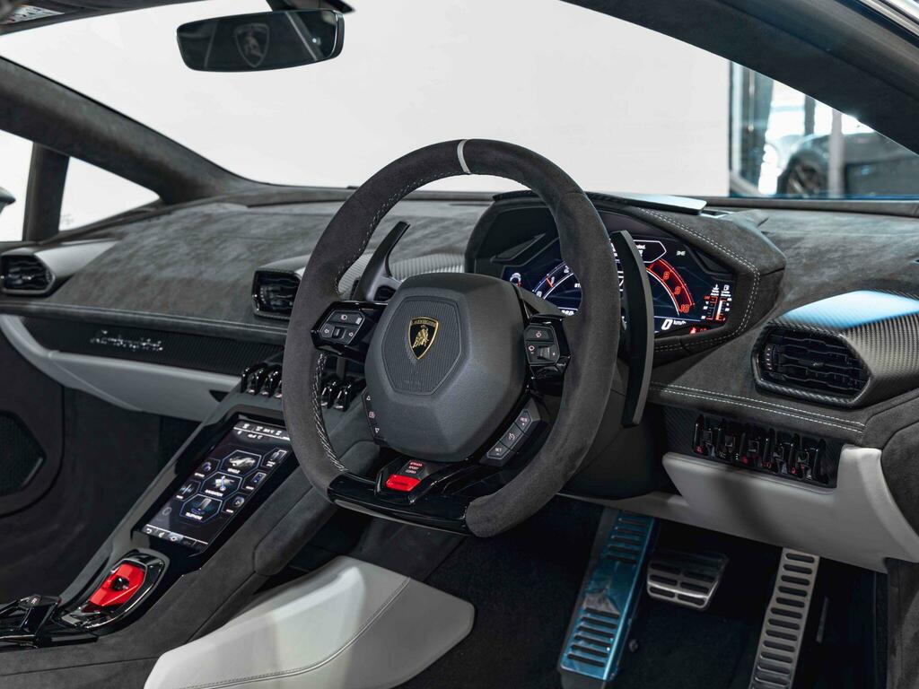 Lamborghini Huracan Sto  #23