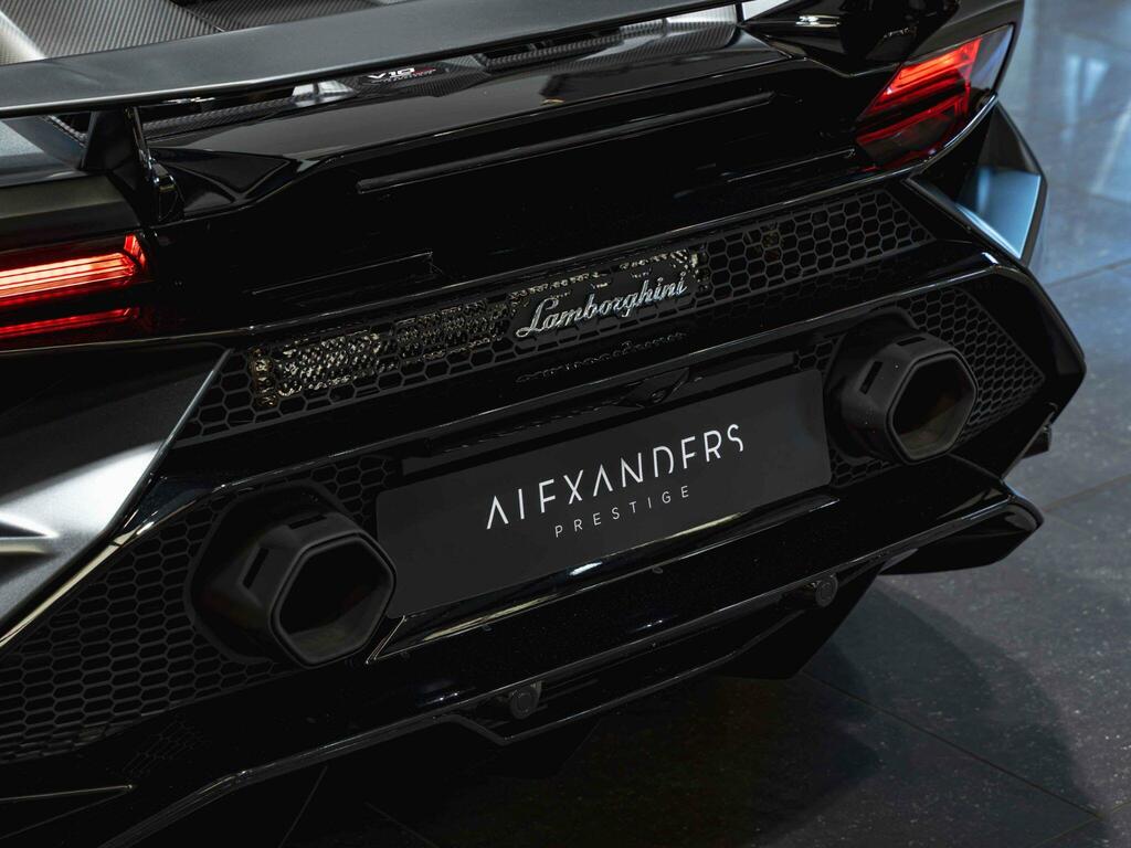 Lamborghini Huracan Sto  #20