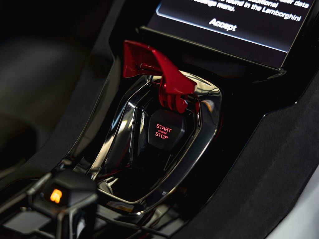 Lamborghini Huracan Sto  #30
