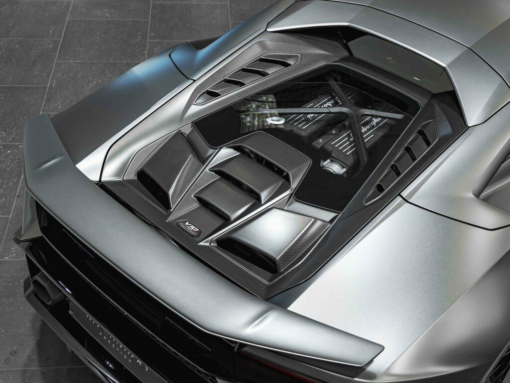 Lamborghini Huracan Sto  #17