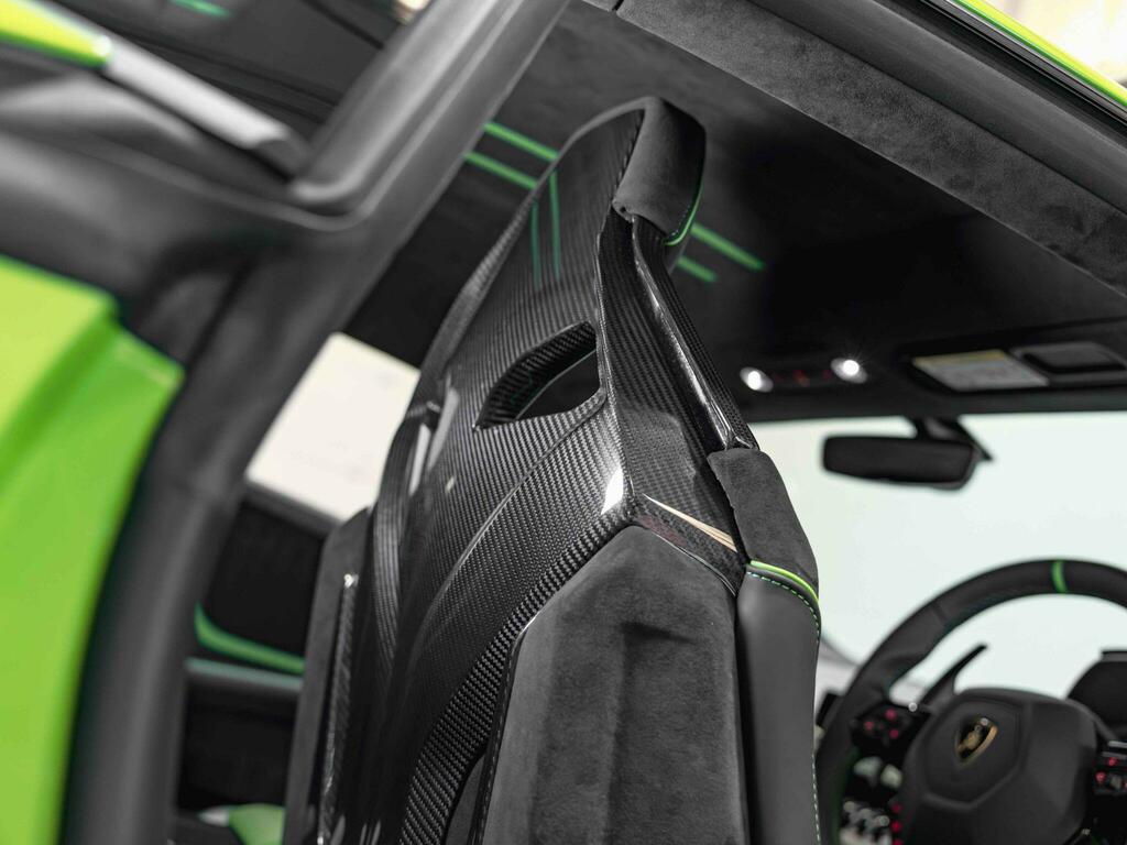 Lamborghini Huracan Tecnica Black #22
