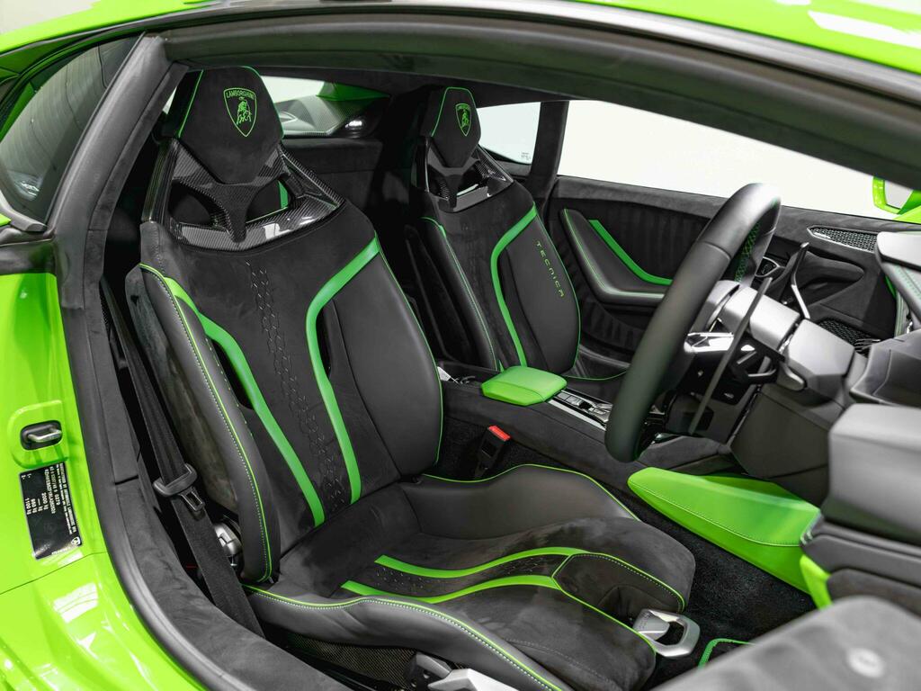 Lamborghini Huracan Tecnica Black #2