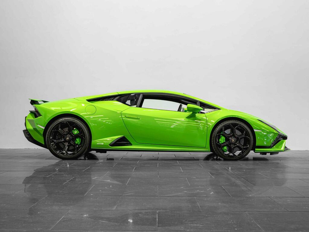Lamborghini Huracan Tecnica Black #6