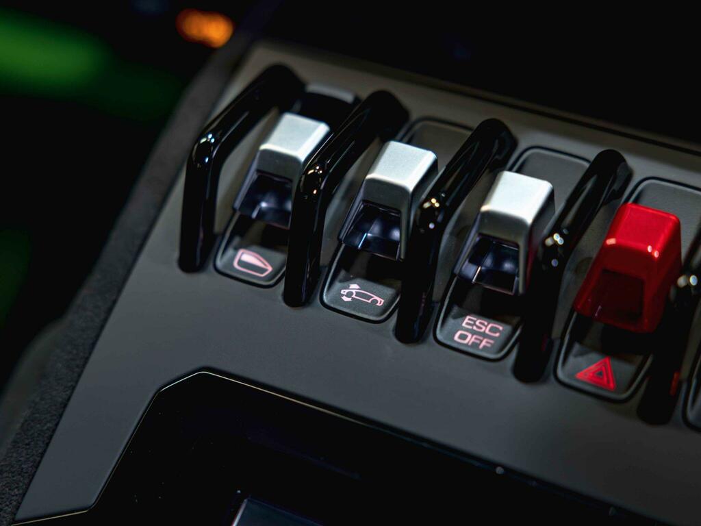 Lamborghini Huracan Tecnica Black #4