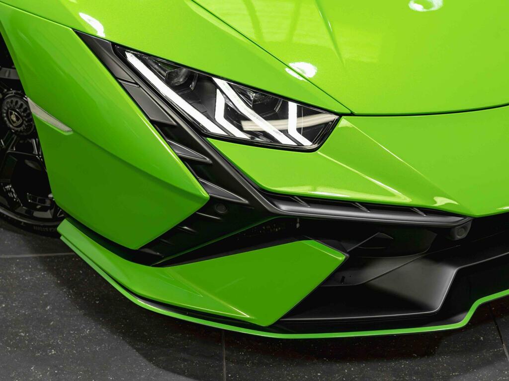 Lamborghini Huracan Tecnica Black #15