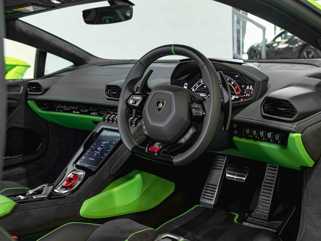 Lamborghini Huracan Tecnica Black #25