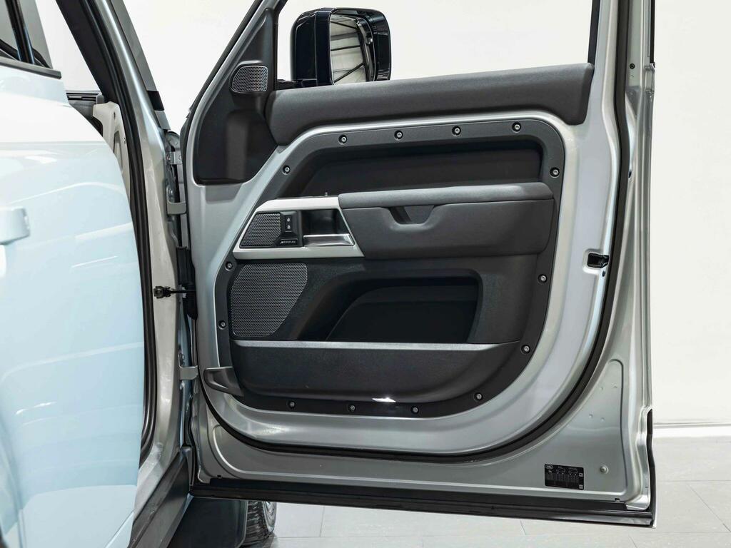 Land Rover Defender 110 Defender Hse D Mhev Grey #22