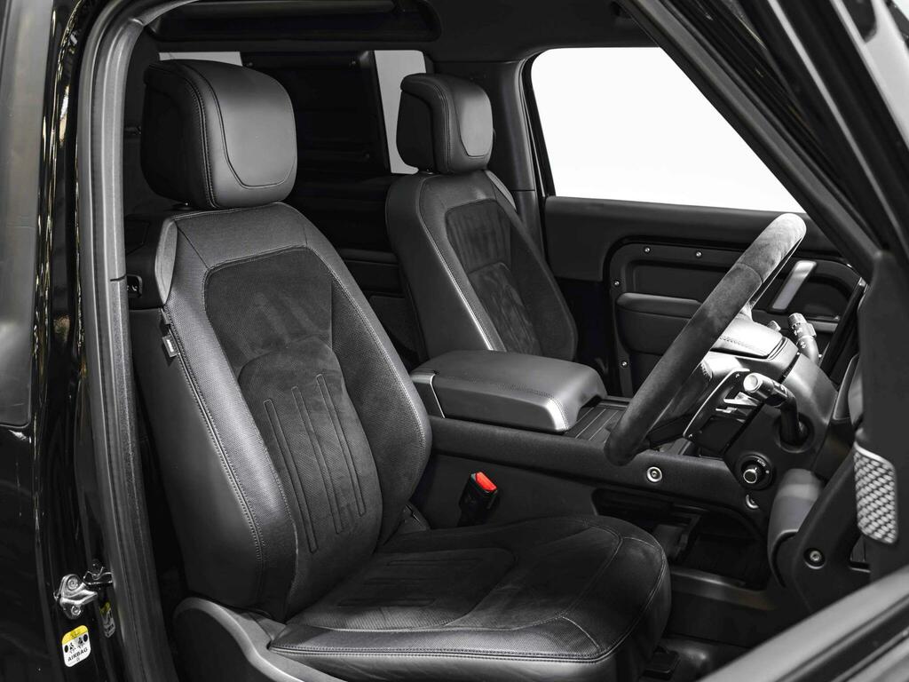Land Rover Defender 90 Defender X-dynamic S D Mhev Silver #2