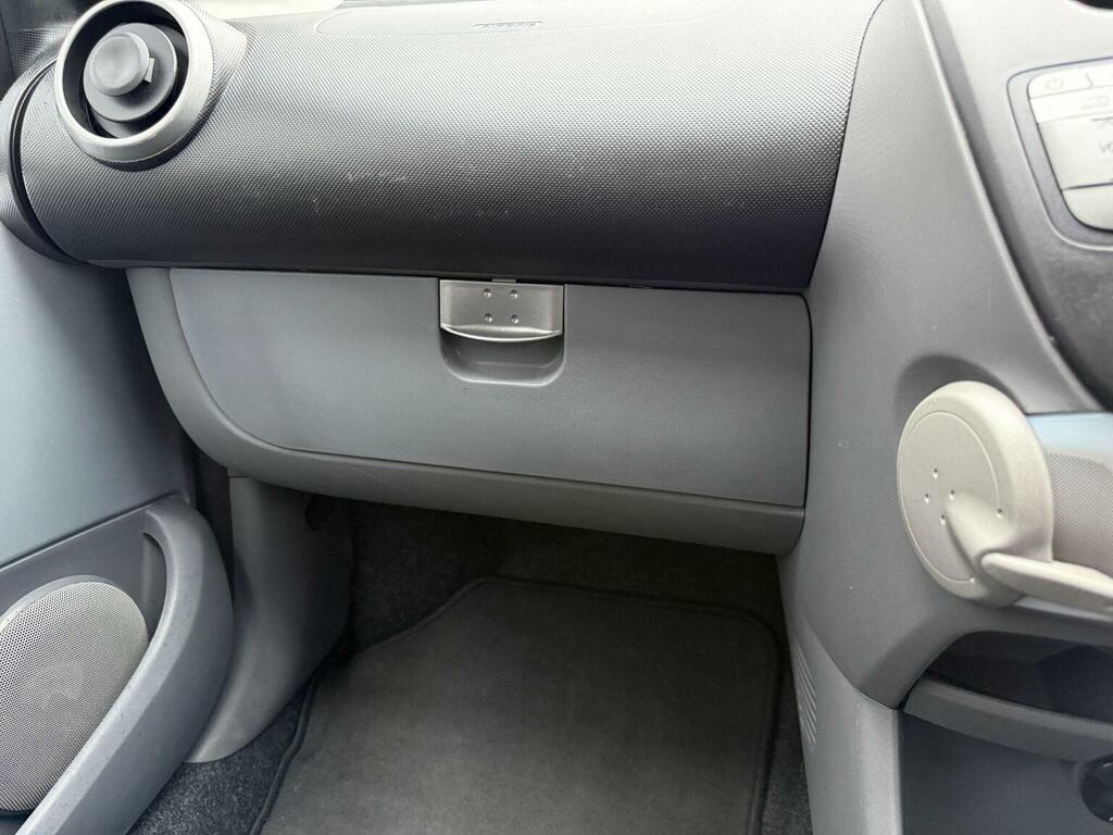 Toyota Aygo Hatchback Silver #23