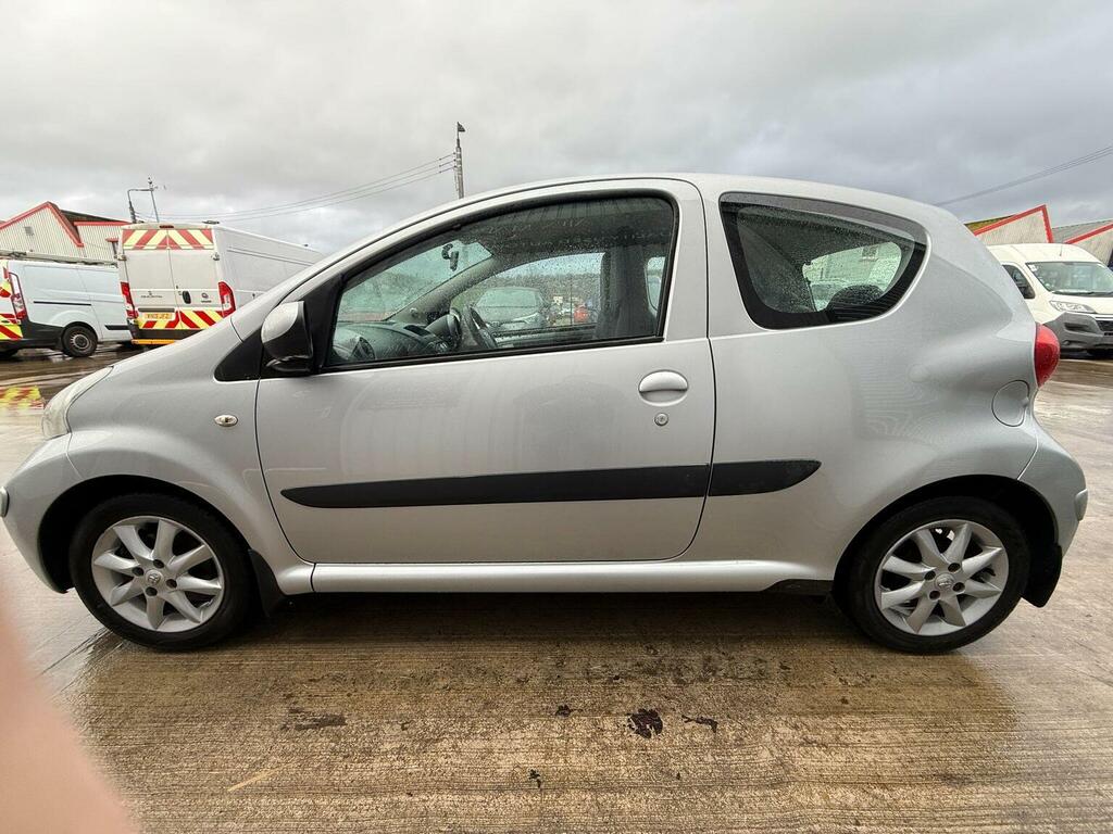 Toyota Aygo 1.0 Vvt-i Platinum Multimode Euro 4 Ac Silver #5