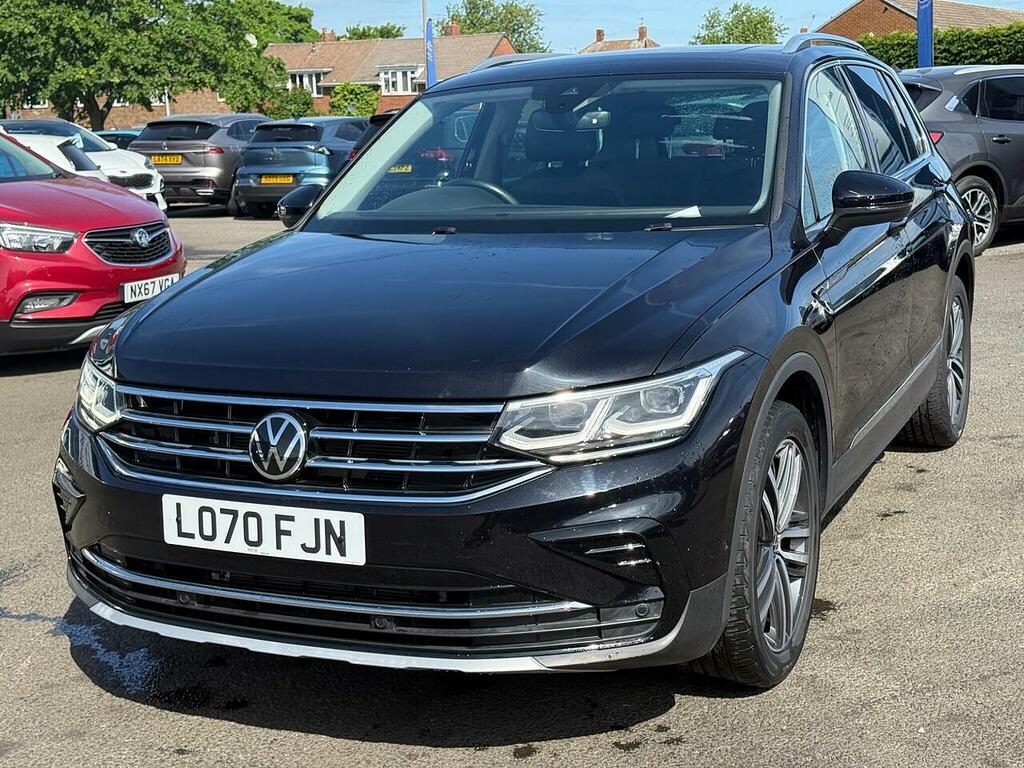 Volkswagen Tiguan 1.5 Tsi Elegance Dsg Euro 6 Ss LO70FJN Black #2
