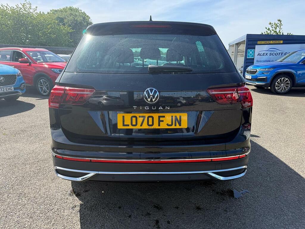 Volkswagen Tiguan 1.5 Tsi Elegance Dsg Euro 6 Ss LO70FJN Black #5