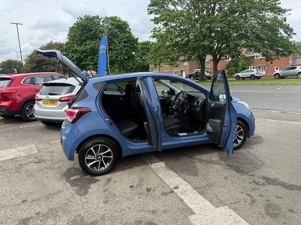 Hyundai I10 1.0 Premium Hatchback Euro 6 66 EY18AXH Blue #6
