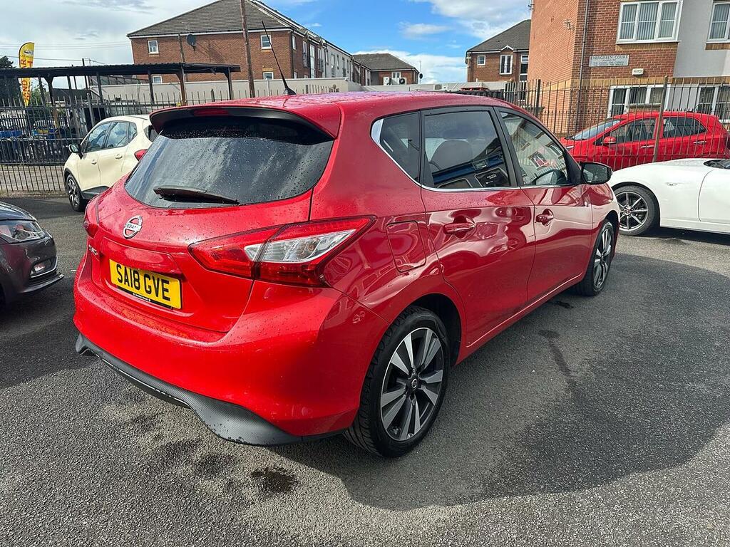 Nissan Pulsar Hatchback Black #11