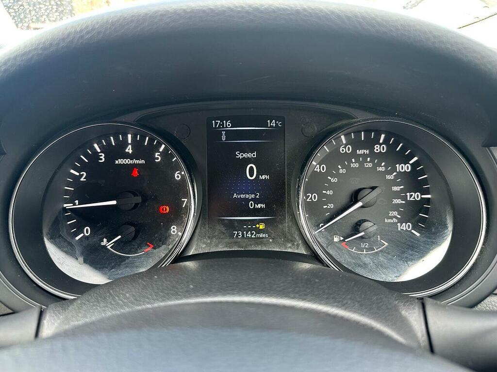 Nissan Pulsar Hatchback Black #22