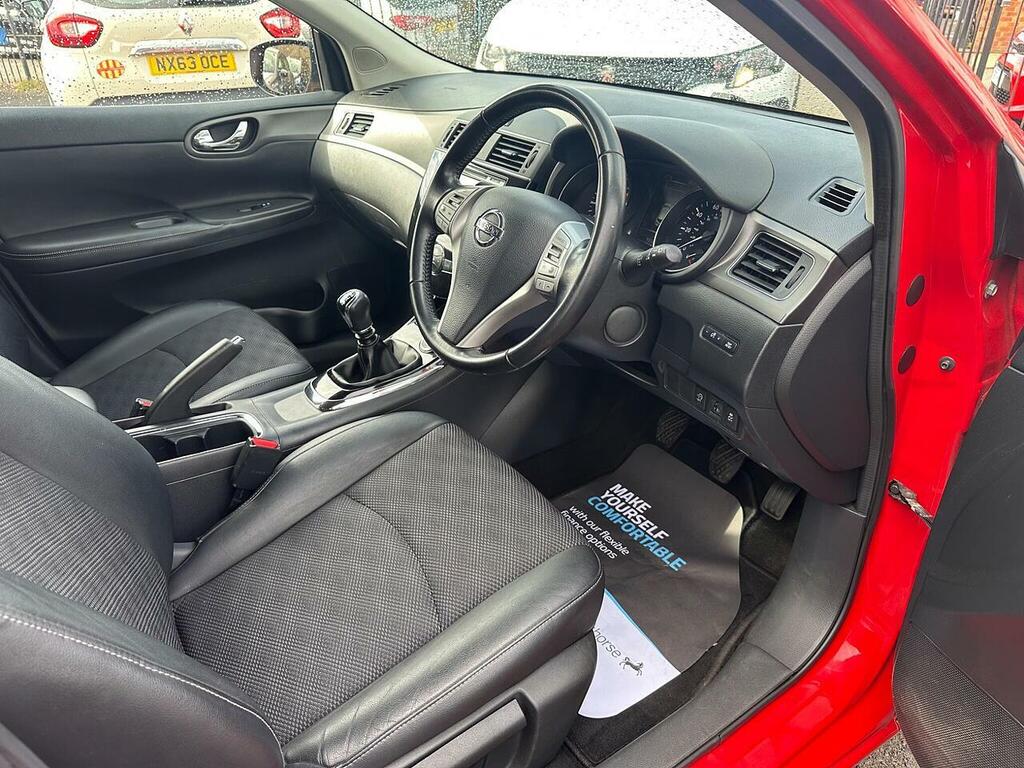 Nissan Pulsar Hatchback Black #18