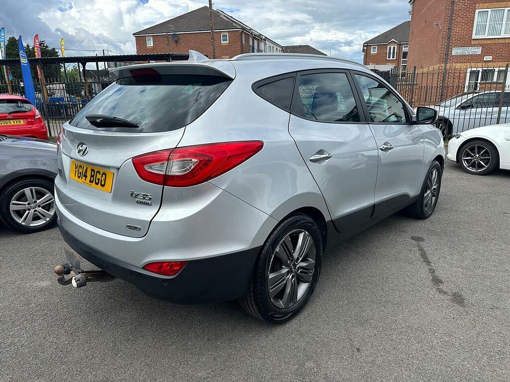 Hyundai Ix35 S White #11
