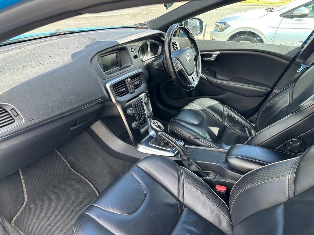 Volvo V40 D2 Se White #14