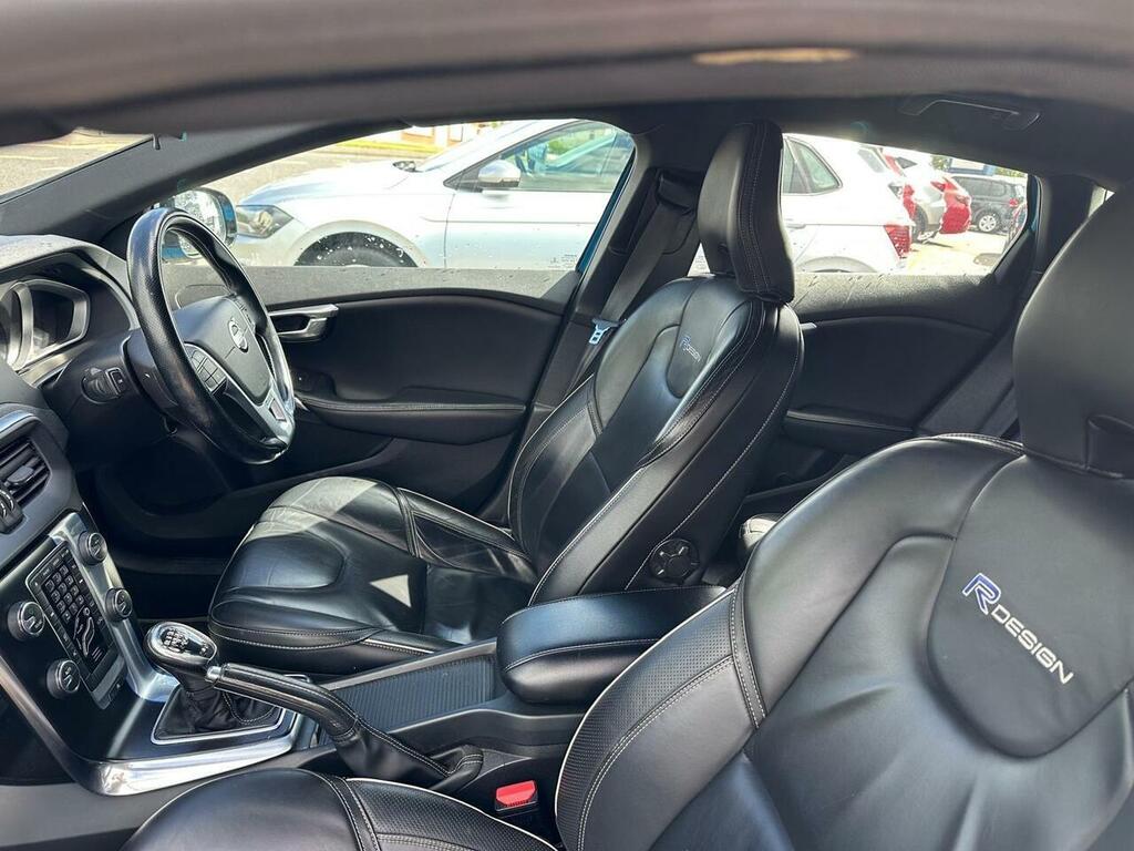 Volvo V40 D2 Se White #13