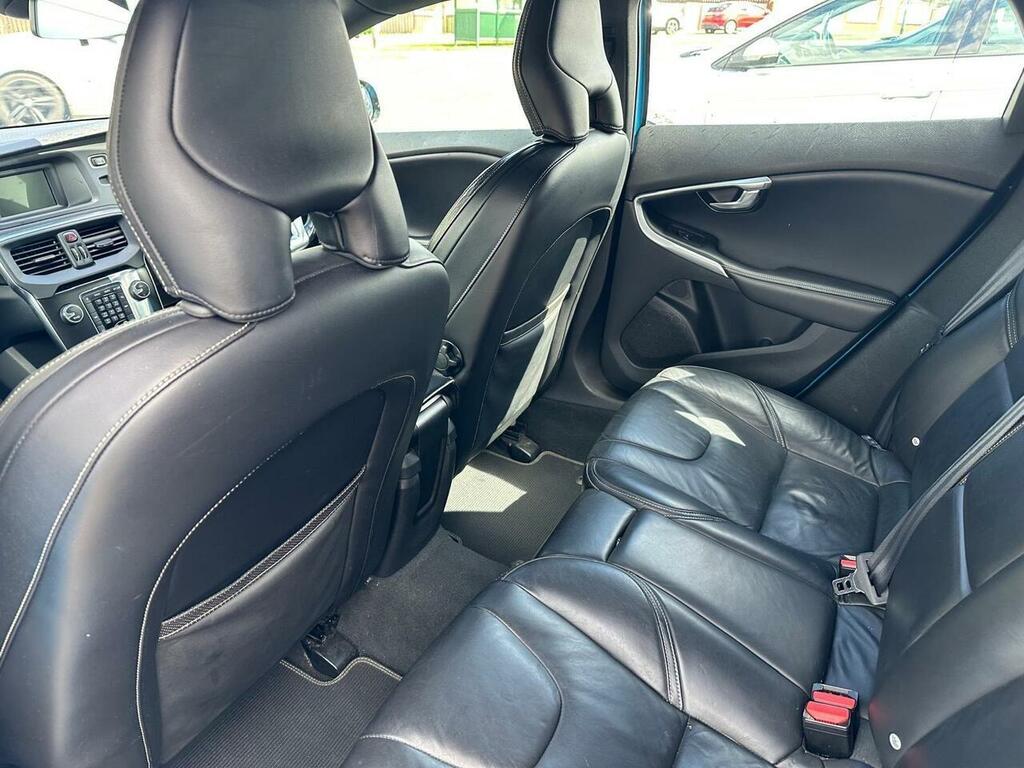 Volvo V40 D2 Se White #11