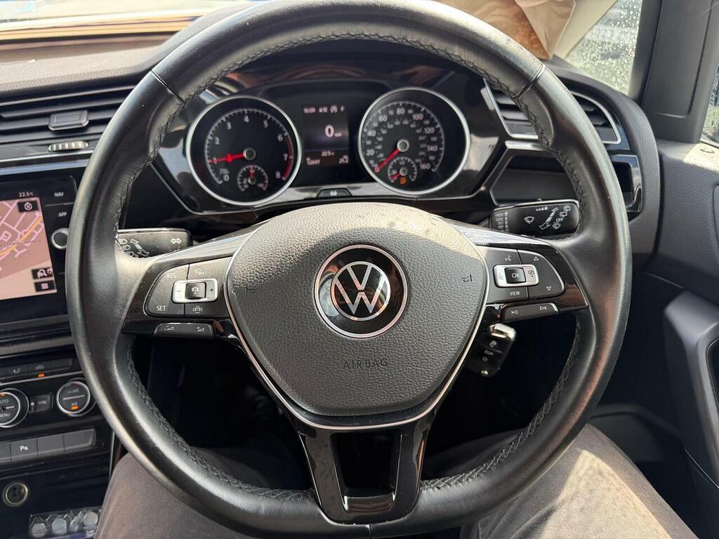 Volkswagen Touran Sel Black #48