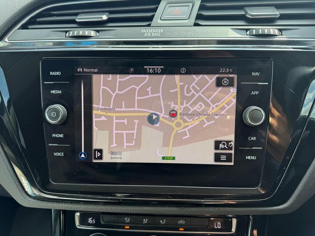 Volkswagen Touran Sel Black #19