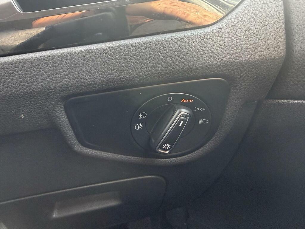Volkswagen Touran Sel Black #50